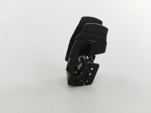 雨刮配件注塑模具廠，五金配件注塑廠，雨刮器生產(chǎn)廠家